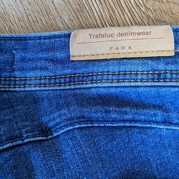 Zara Trafaluc Denim Makers size 4 bright blue Skinny Jeans distressed raw hem - Picture 2 of 8